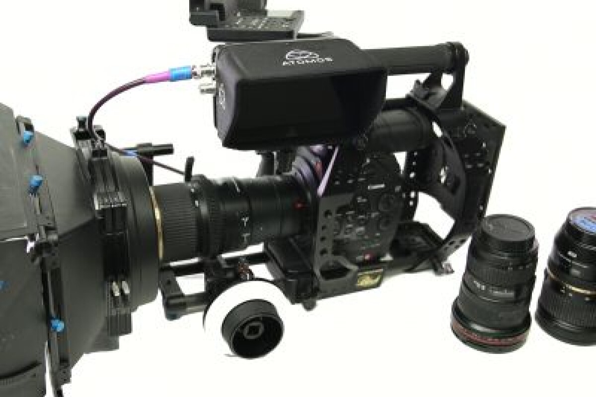 Location Kit Cinéma Canon EOS C300 - Lightyshare