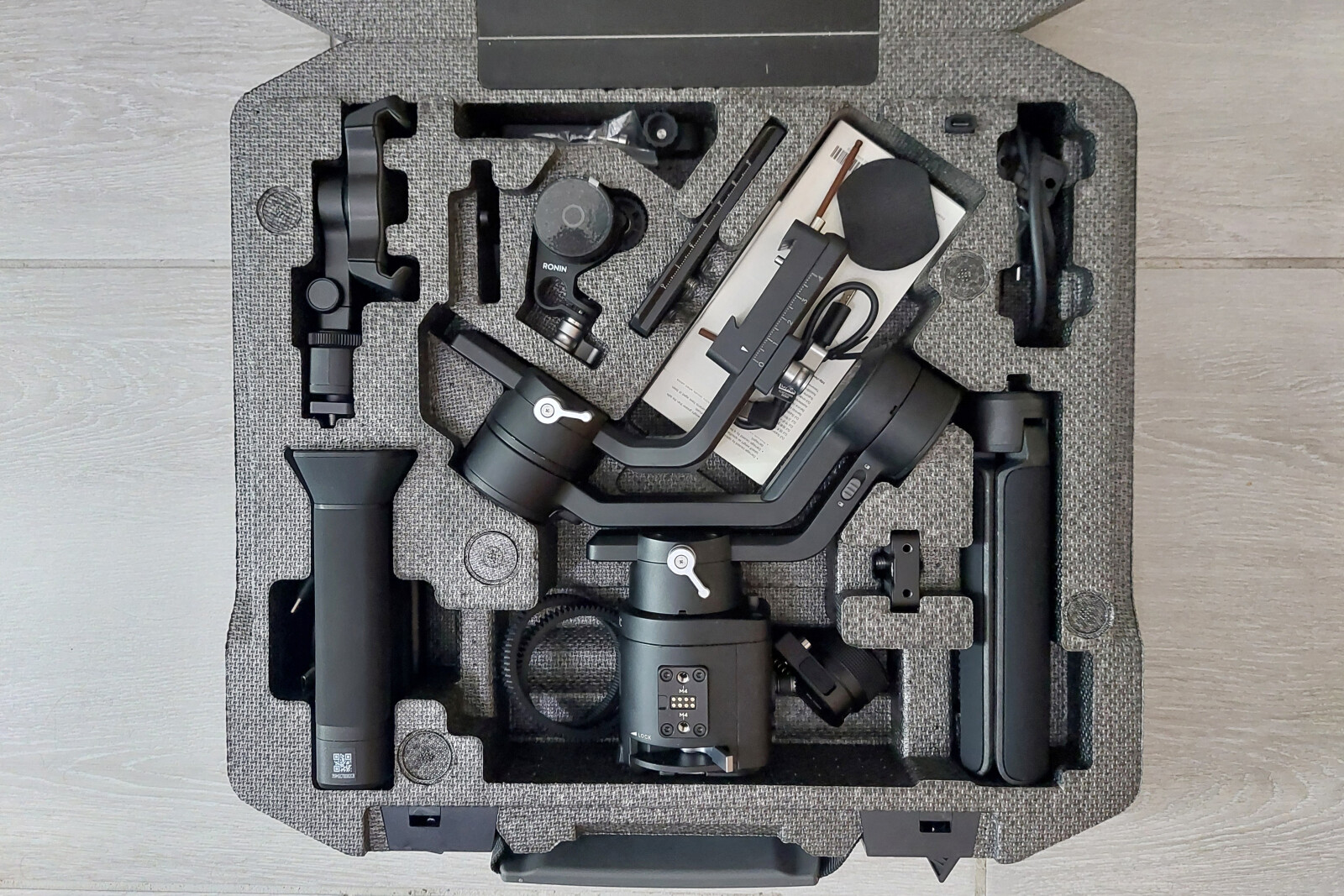 DJI Ronin-SC Combo Pro - Photo 2 sur 2