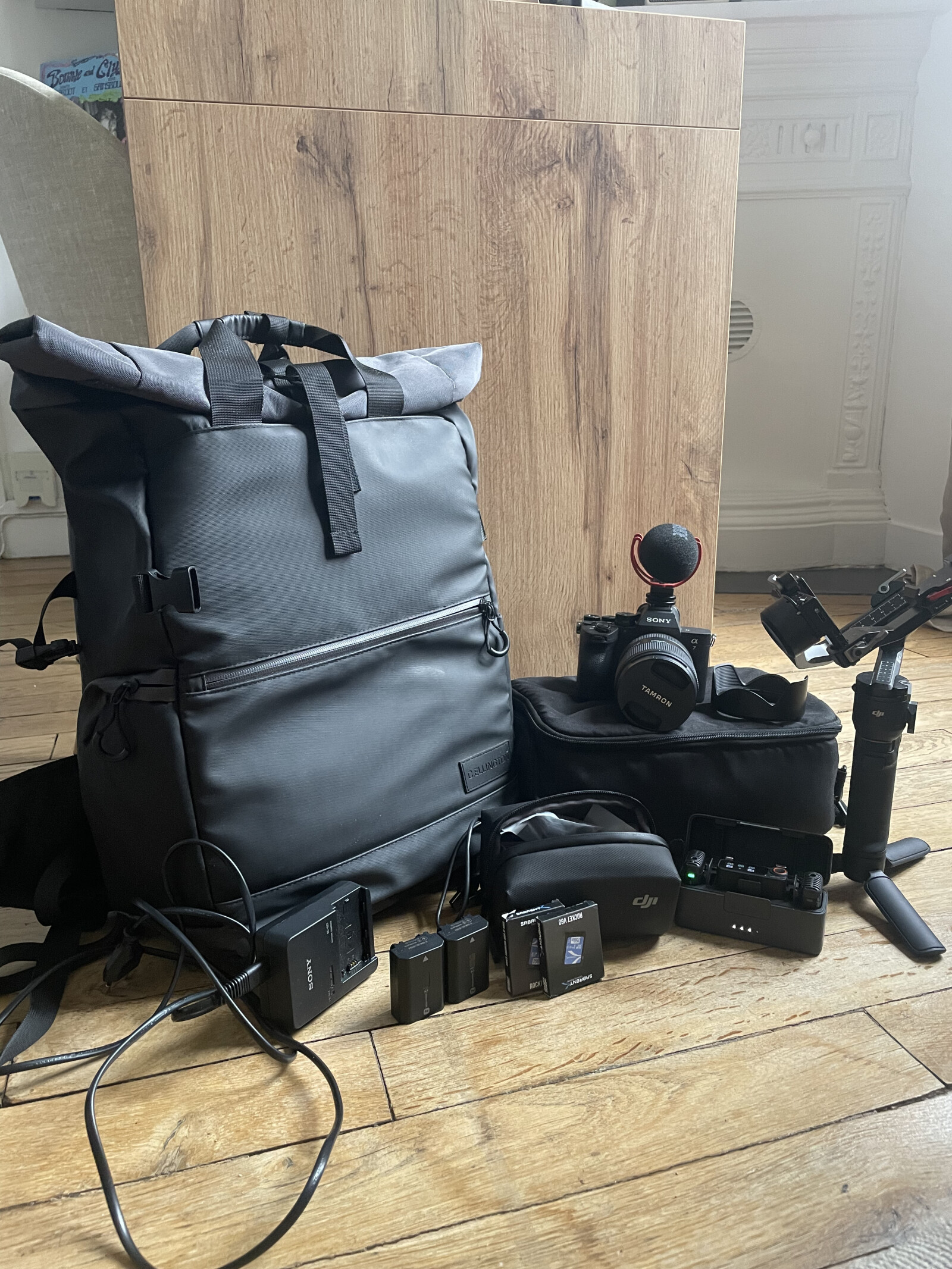 Pack Sony Alpha 7 IV + objectif Tamron 28-75mm F/2.8 Di III VXD G2 + Rode VideoMic GO II + DJI MIC II + DJI RS3 mini + SAC - Photo 1 sur 5