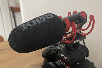 Location Pack Sony Alpha 7 IV + objectif Tamron 28-75mm F/2.8 Di III VXD G2 + Rode VideoMic GO II