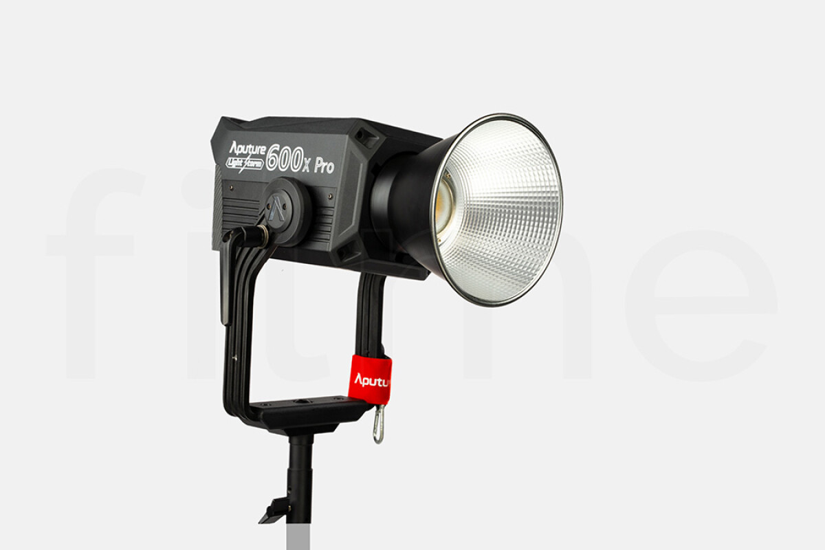 Location Aputure LS 600X Pro - Lightyshare