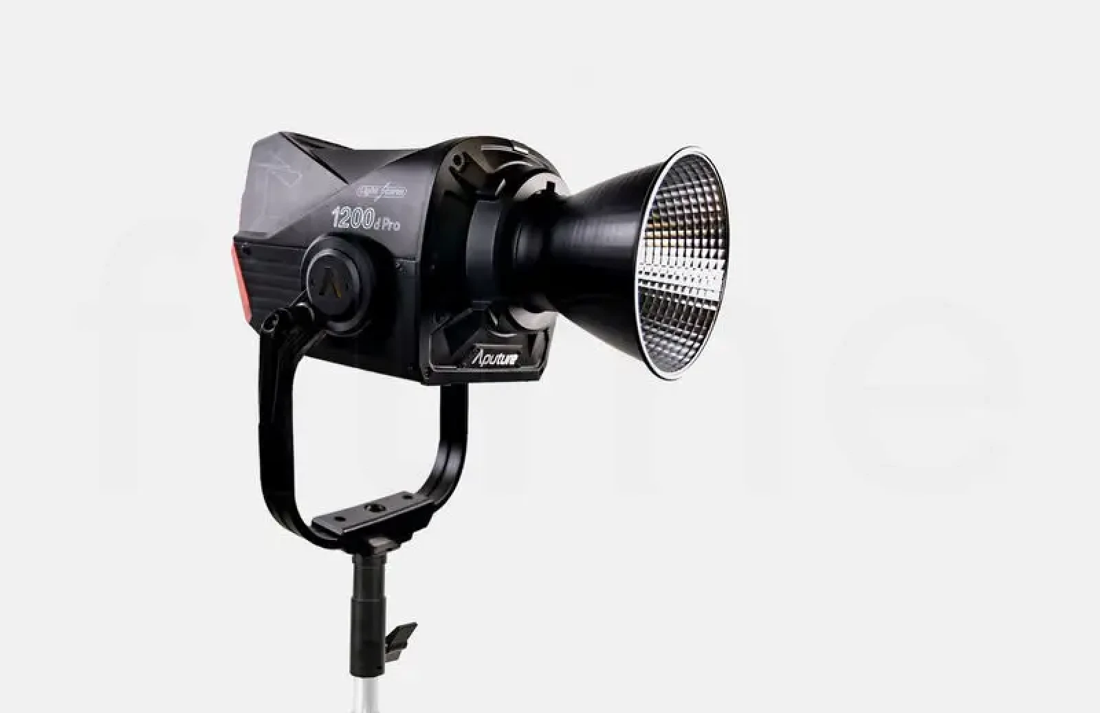Led Aputure 1200D Pro - Photo 1 sur 1