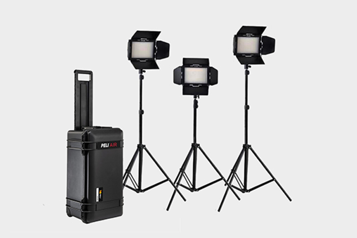 Location Kit de 3 led Cineroid LM400-VCe (panneaux à leds) - Lightyshare