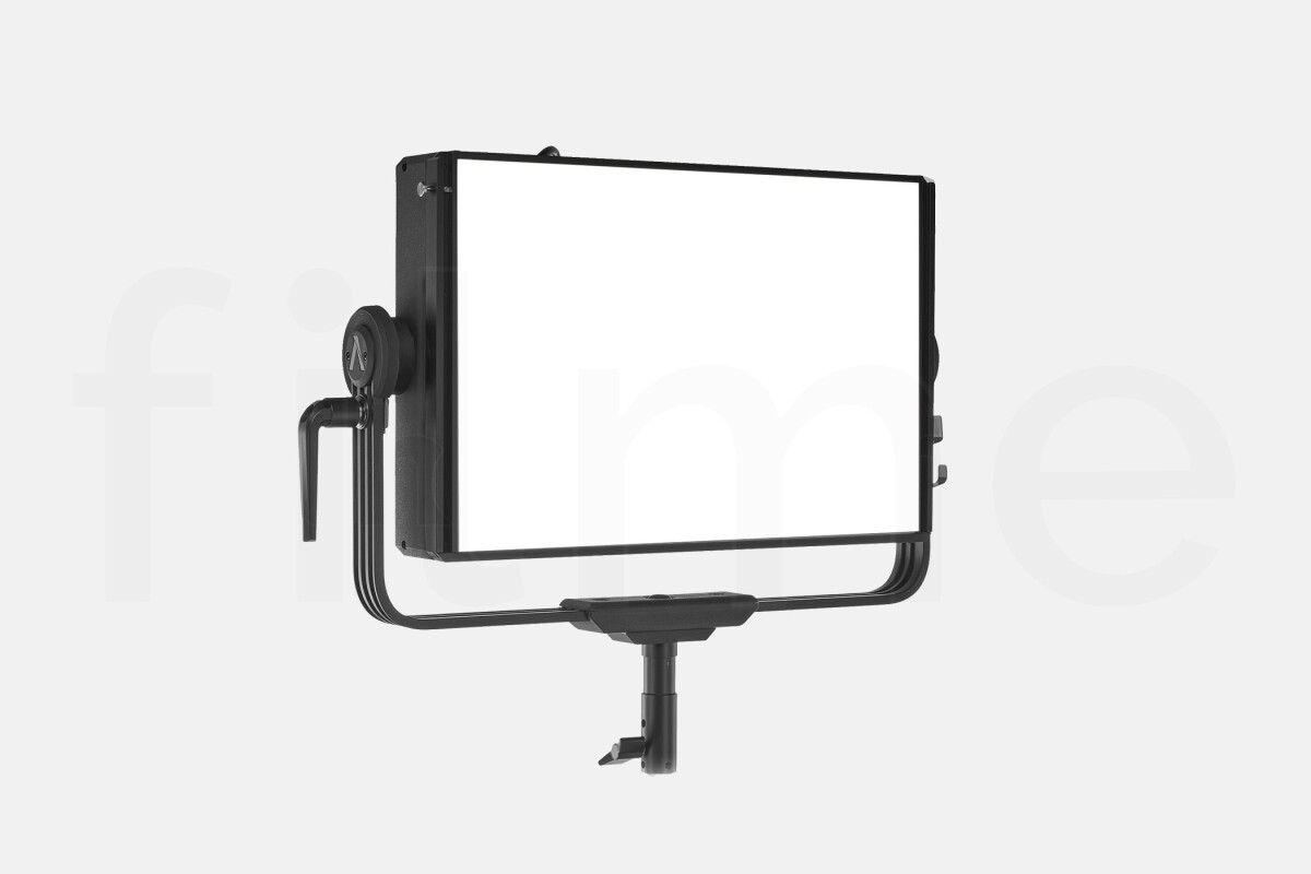 Location Aputure Nova P300c - Lightyshare