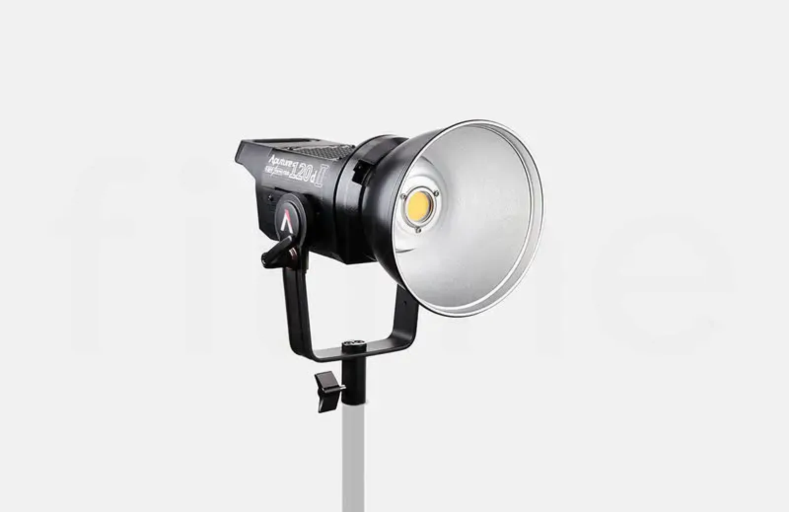 Led Aputure LS 120D Mark II (projecteur leds, COB) - Photo 1 sur 1