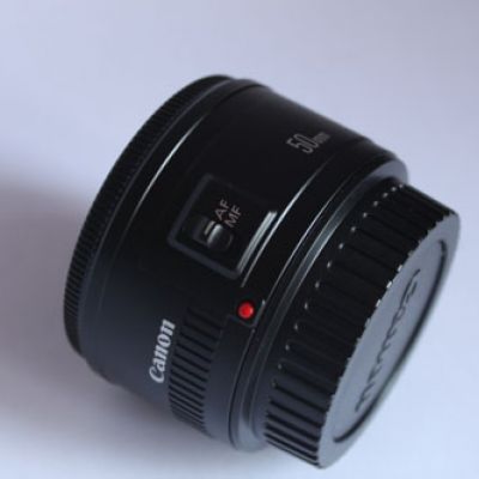 EF 50mm F1.8 II - Photo 1 sur 1