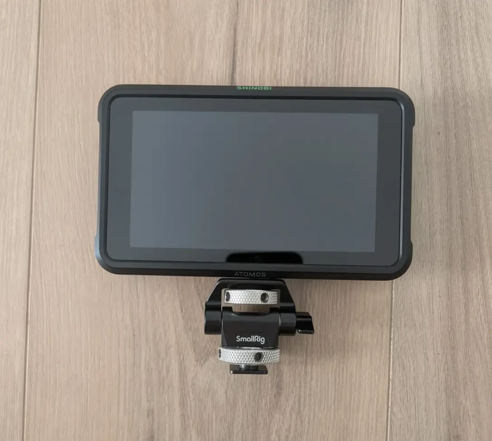 Pack GH5s + 12-35mm + Micro directionnel + Lumière + Atomos Shinobi + Trépied + Sac de transport - Photo 2 sur 5