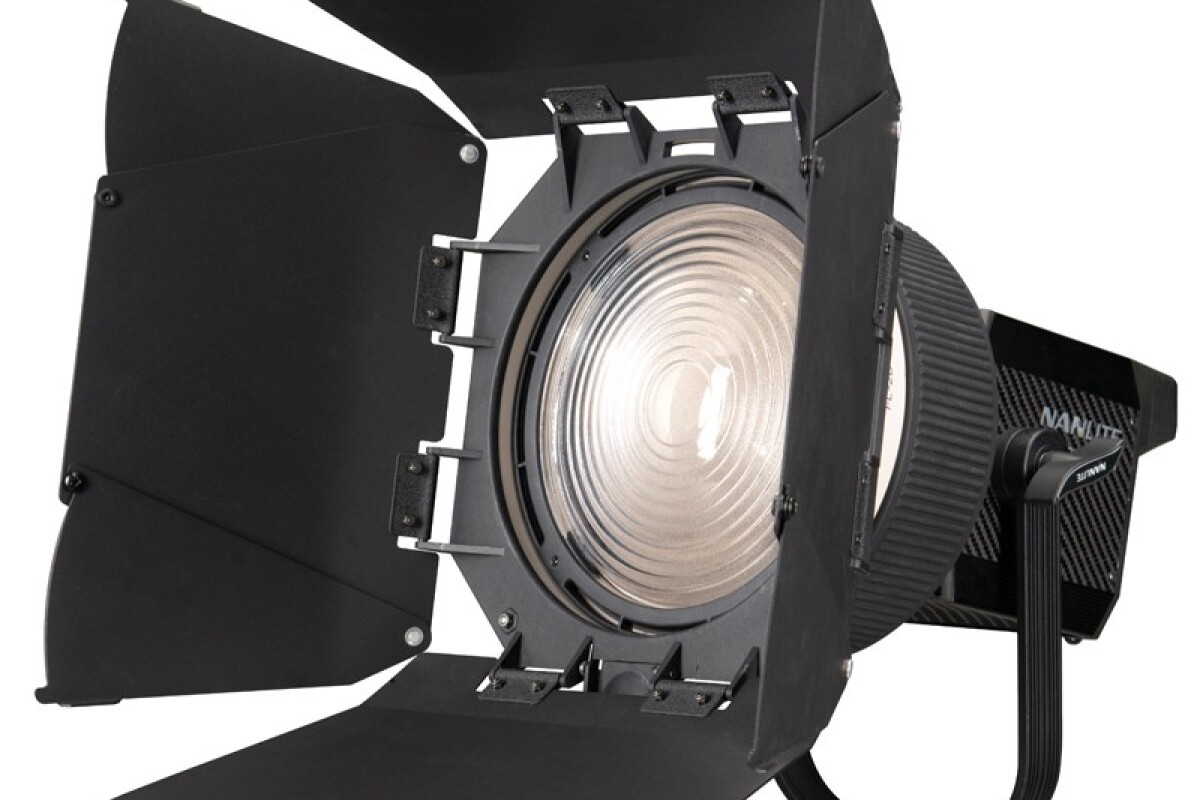 Location Pack Nanlite FS300B + 1 Lentille Fresnel Nanlite FL-20G - Lightyshare