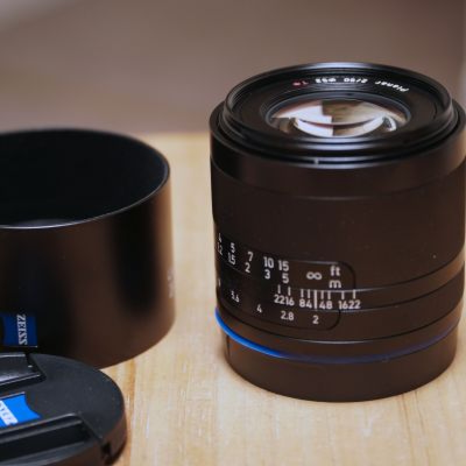 50mm f:2 Zeiss Loxia (monture E) - Photo 1 sur 3