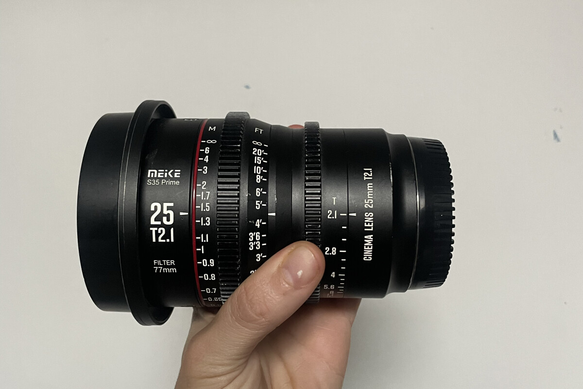 Location Meike MK-S25T21-EF (25mm T2.1 Super35 Prime Cine Lens, Canon EF mount) - Lightyshare