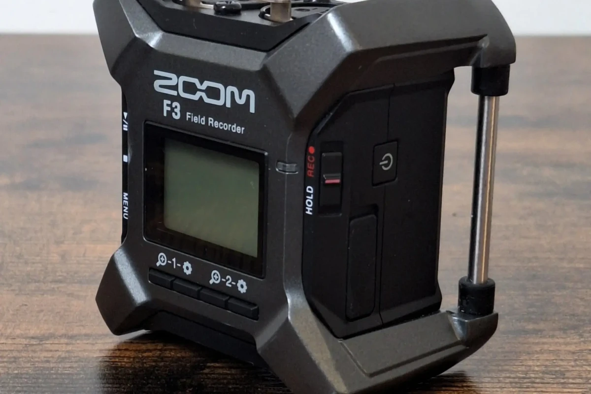 Location Zoom F3 - Lightyshare
