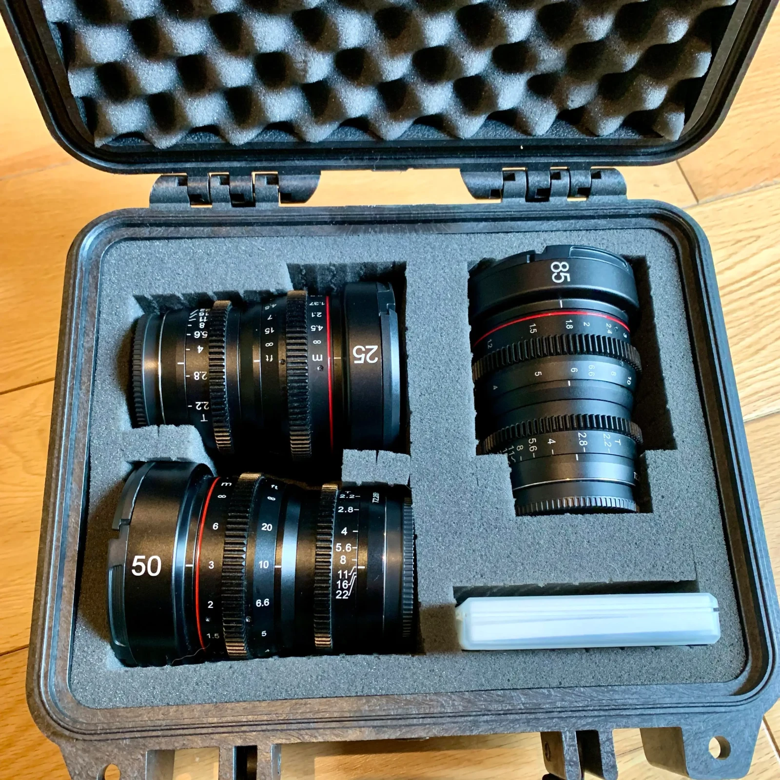 SET 3 OBJECTIFS M4/3 CINÉ MEIKE 25-50-85mm T2.2 + FILTRES - Photo 1 sur 5