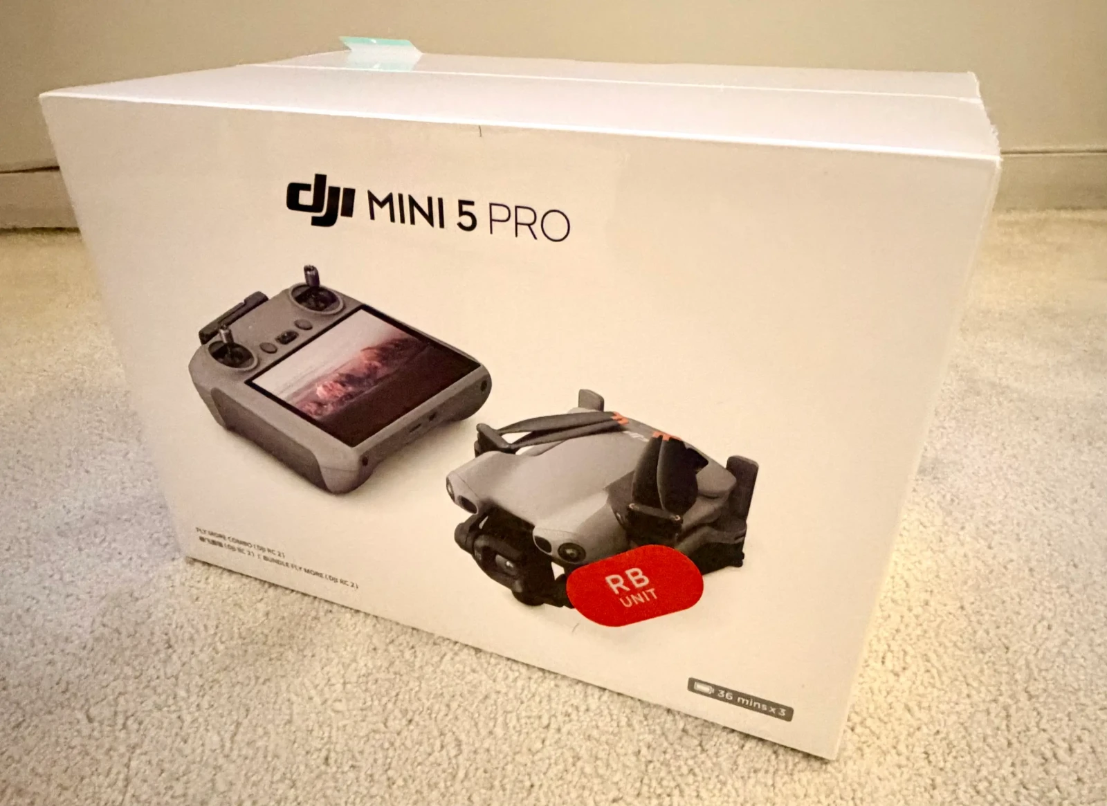 DJI Mini 5 Pro + RC 2 - Photo 2 sur 4