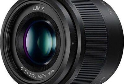 Location PANASONIC LUMIX GH4R + objectif Panasonic H-H025E 25mm + Cartes SD + Batteries + alimentation secteur