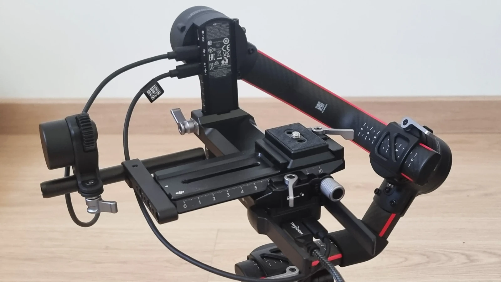 DJI RS2 Pro Combo - Photo 3 sur 5