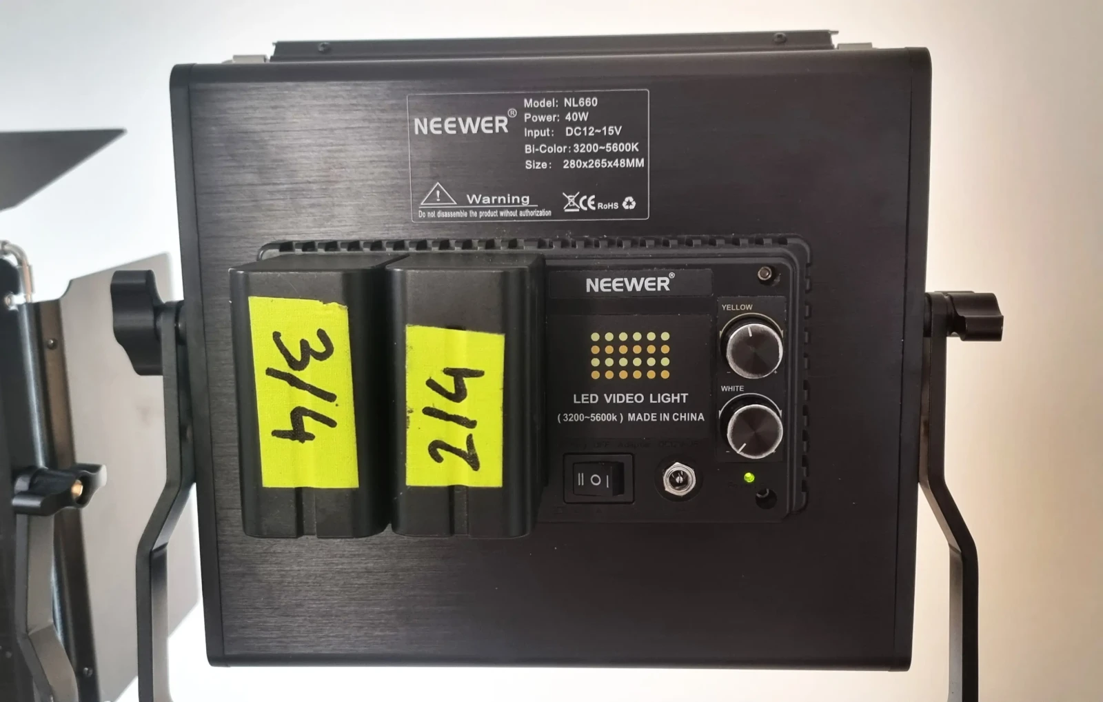 Neewer Panel Light Bi-color NL-660 - Photo 3 sur 4