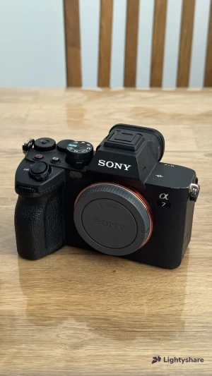 Location Sony Alpha 7 IV (A74)
