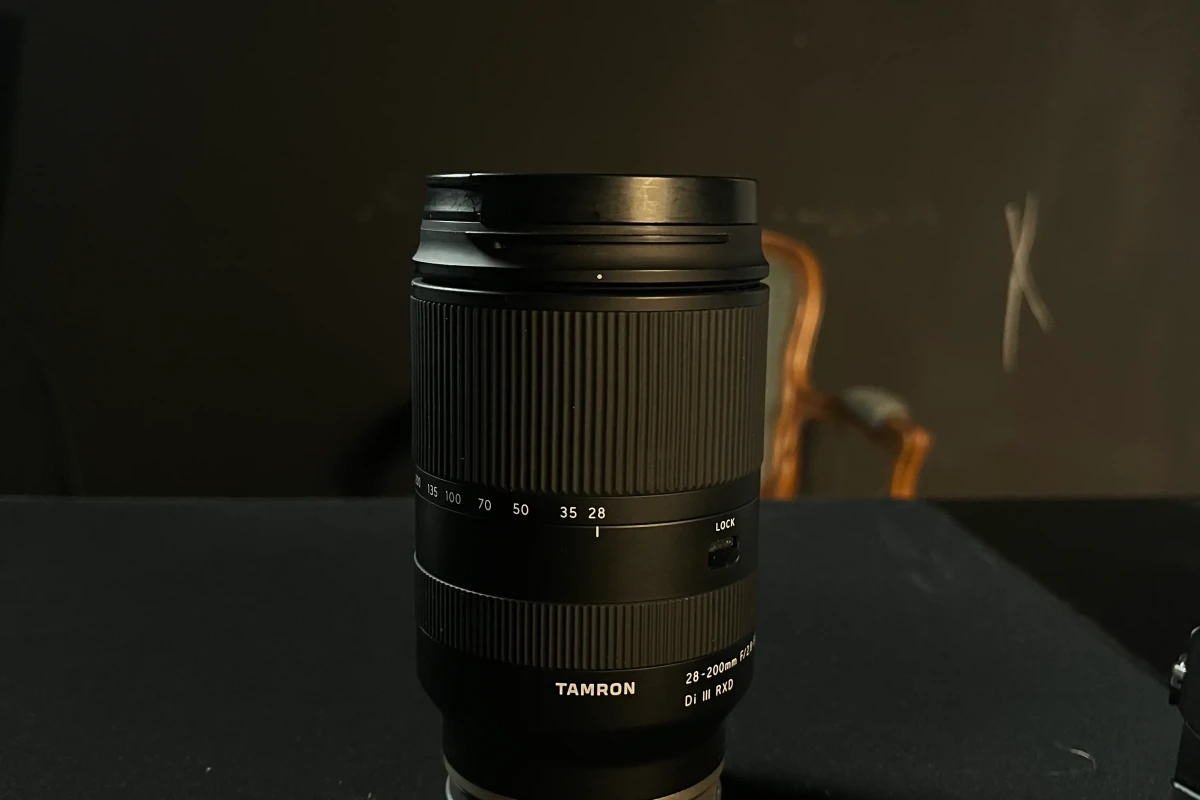 Location Tamron 28-200mm F2.8-5.6 Di III RXD - Sony E - Lightyshare