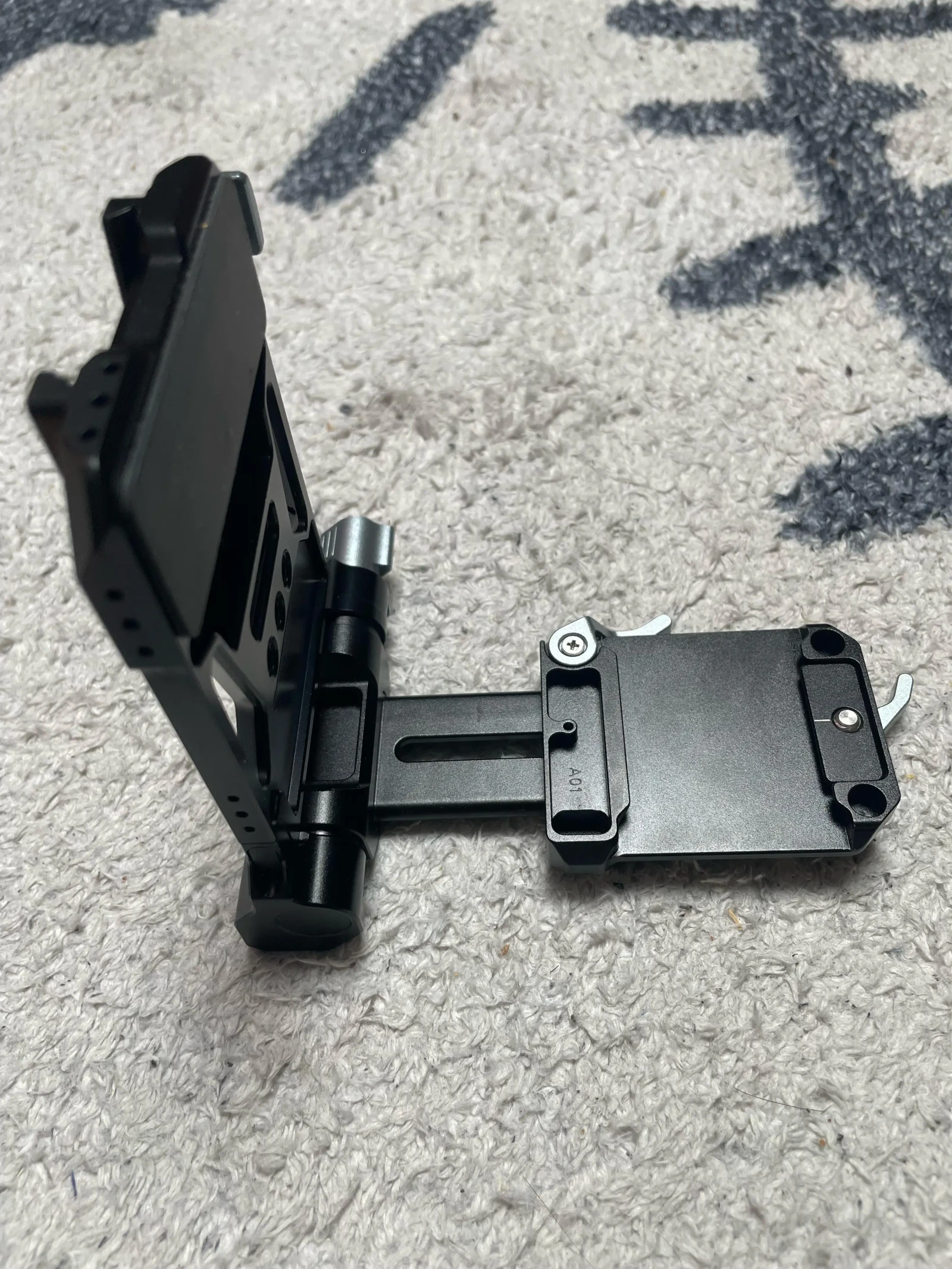 SmallRig VB99 Batterie mini V-Mount (99Wh) - Photo 3 sur 4