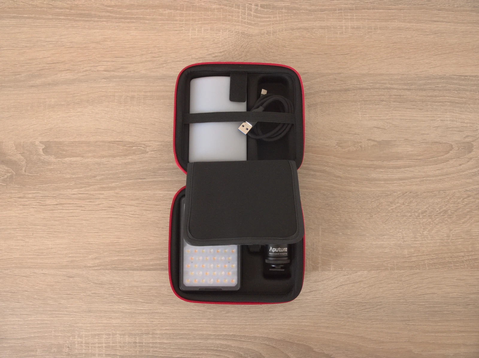 Aputure MC Pro - Photo 2 sur 3