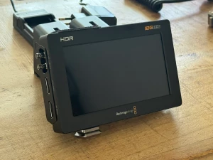Location Black Magic Vidéo Assist 12G, 6 pouces