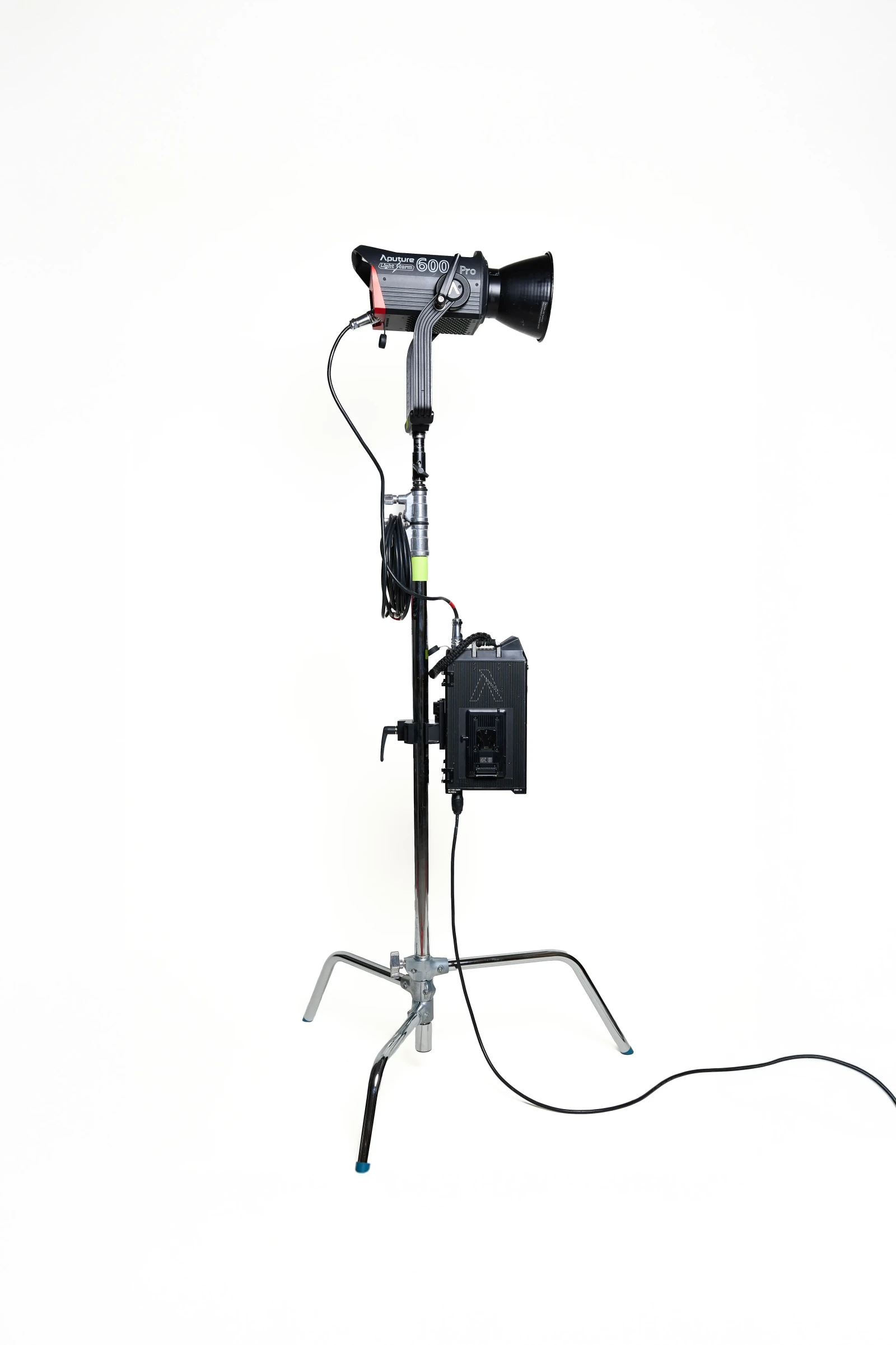 Aputure LS 600d Pro - Photo 2 sur 4