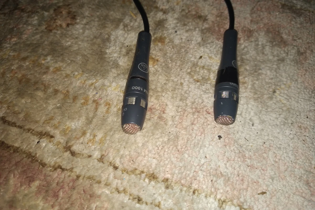 Location AKG HM 1000 - Lightyshare