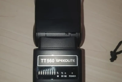 Location Neewer TT560 SPEEDLITE GN38