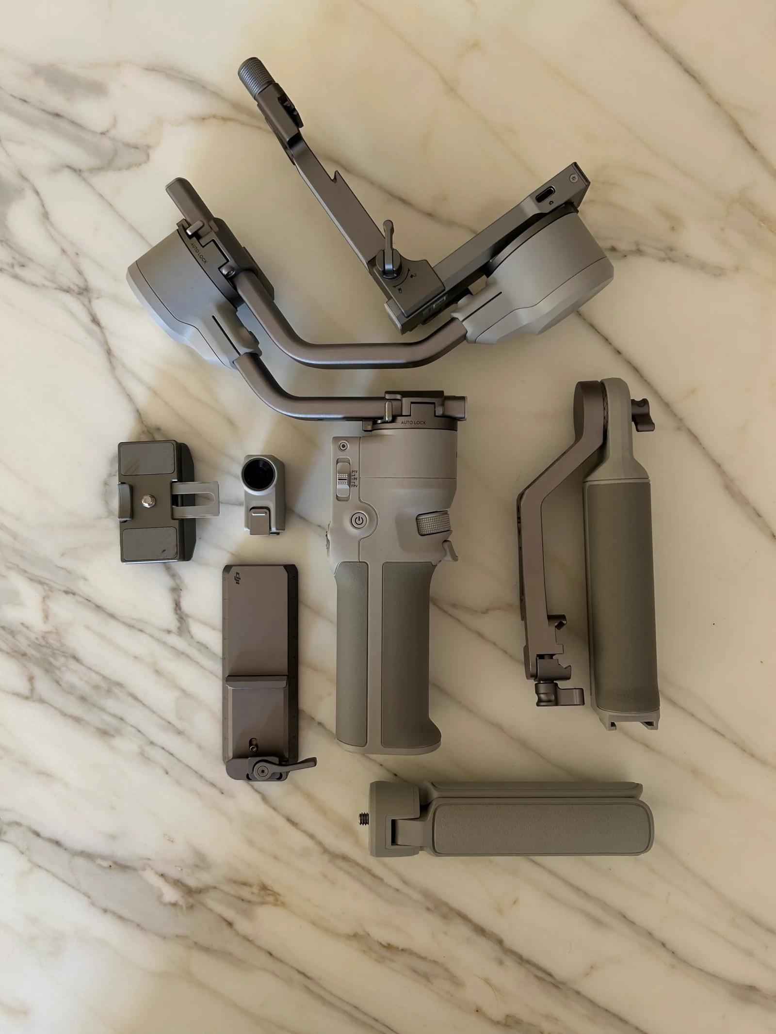 DJI RS4 Mini - Photo 1 sur 2