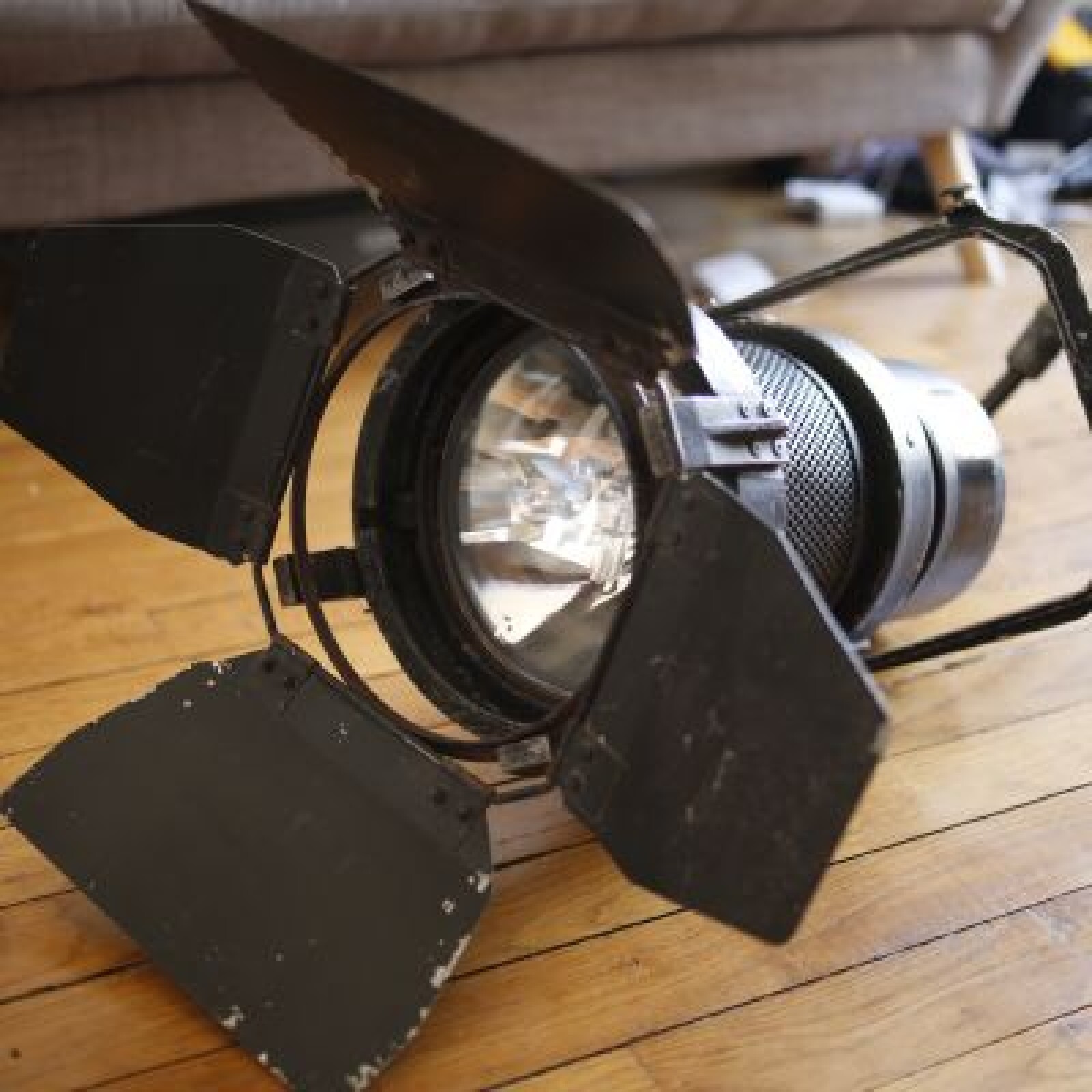PROJECTEUR HMI CINEPAR 1200W - Photo 3 sur 3