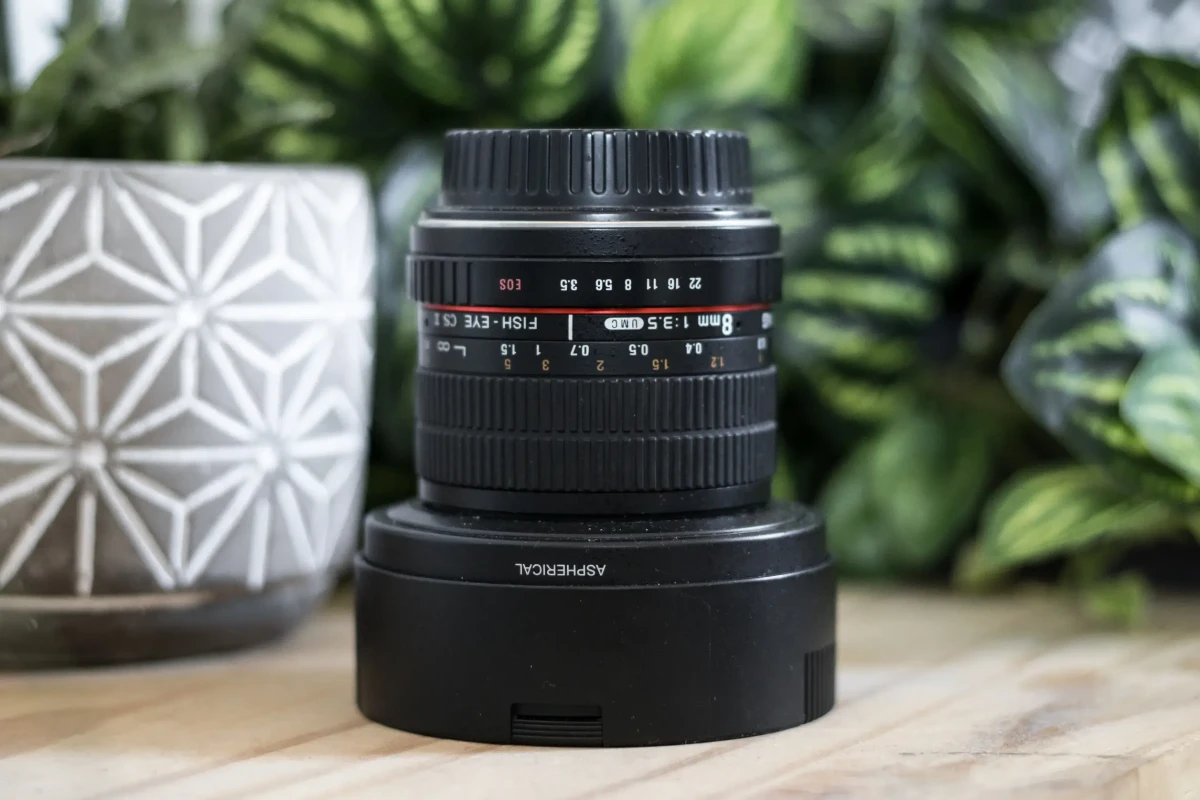 Location Samyang 8mm f/3.5 CS II Fisheye monture Canon - Lightyshare