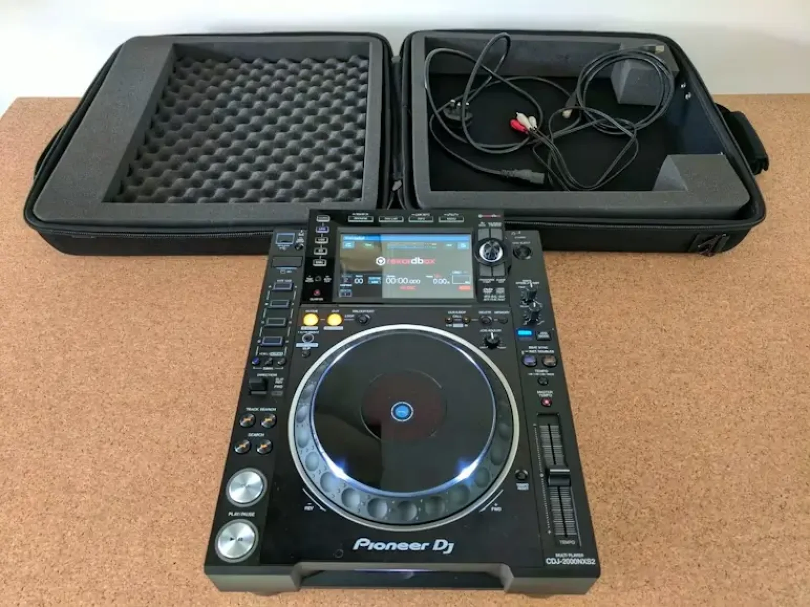 Pionneer CDJ-2000NXS - Photo 3 sur 3