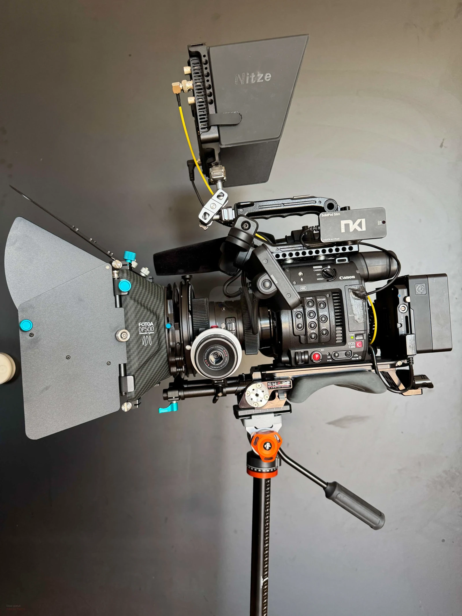 Canon C200 - Cinéma Pro full pack - Photo 2 sur 2