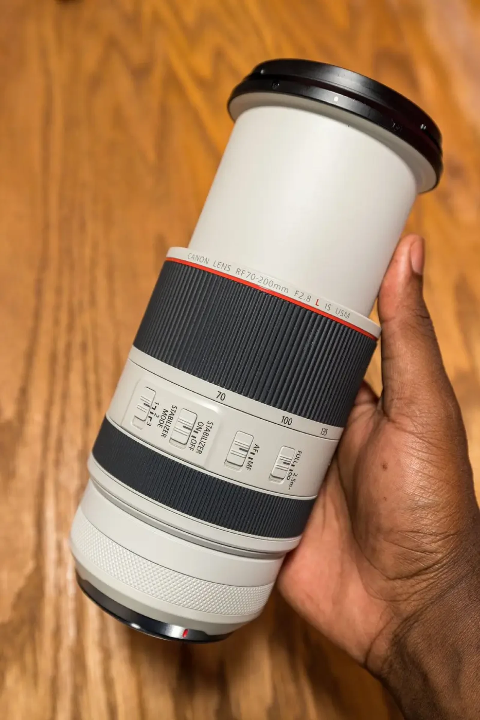 Canon OBJECTIF CANON 100-300MM 1 : 5.6 L - Photo 4 sur 4