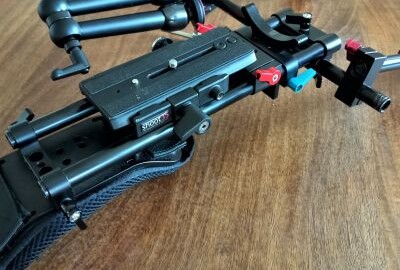 Location PACK C100 MkII  REPORTAGE