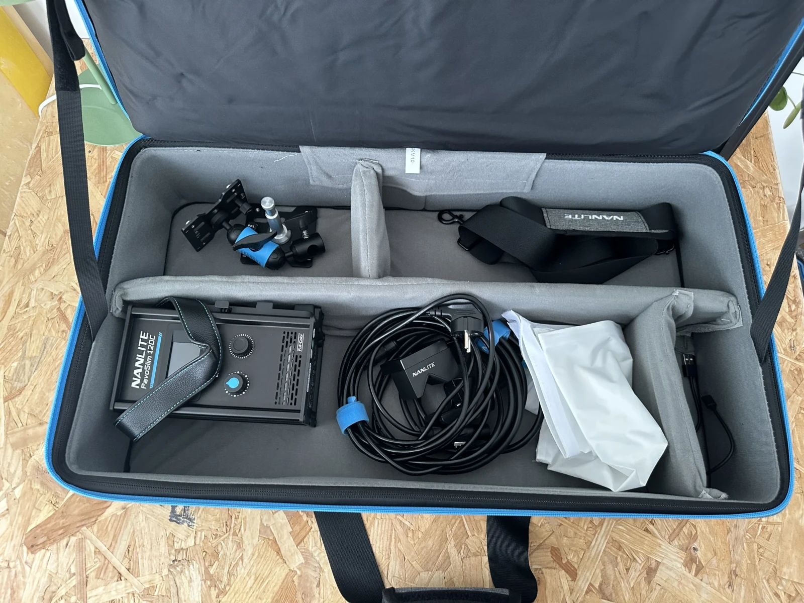 Nanlite PavoSlim 120C - Photo 4 sur 5
