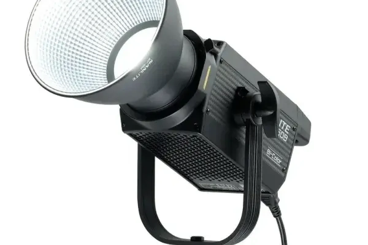 Location Nanlite FS150B - Lightyshare