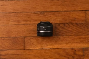 Location Canon RF 50mm 1.8 STM