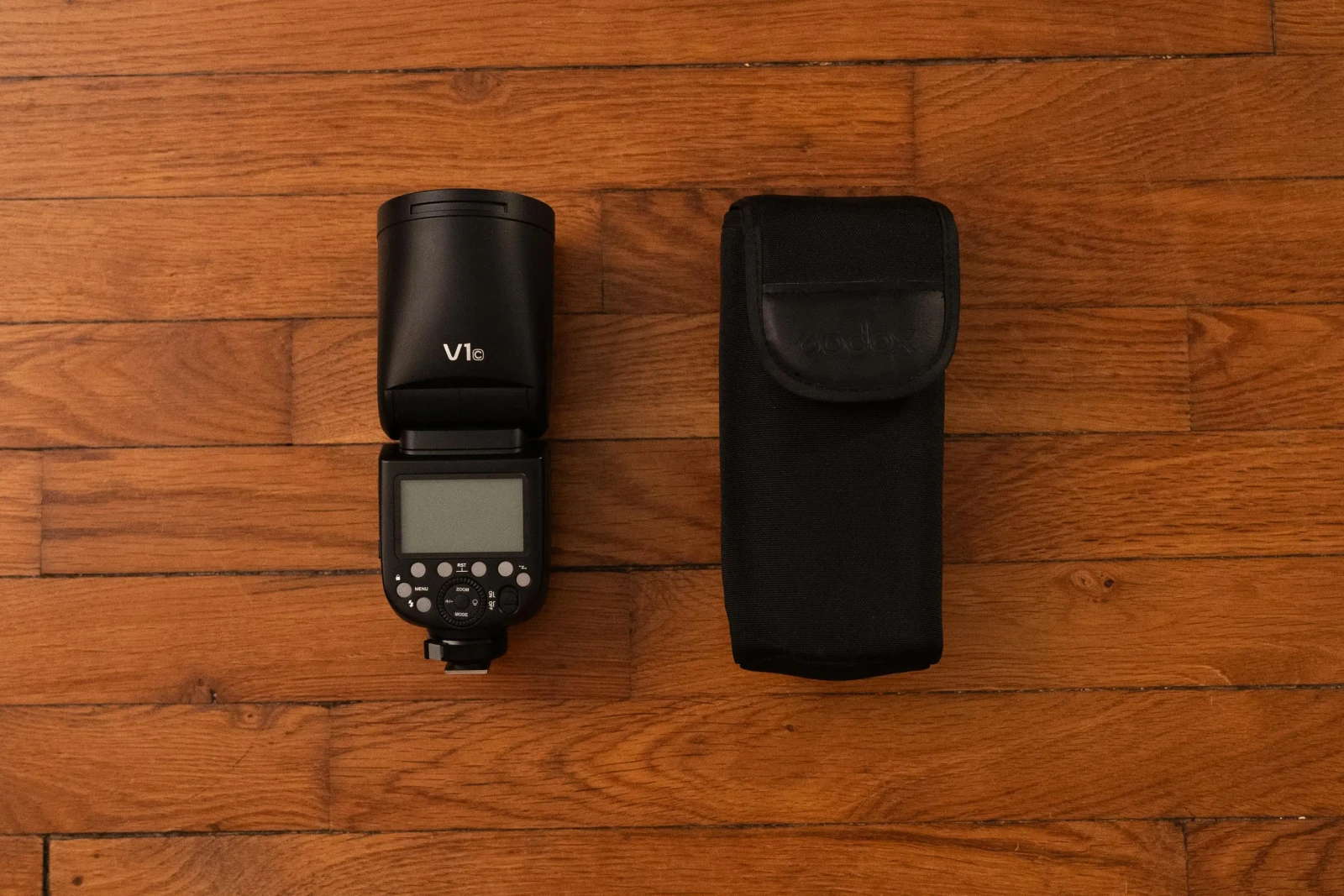 Godox V1 - Photo 1 sur 3
