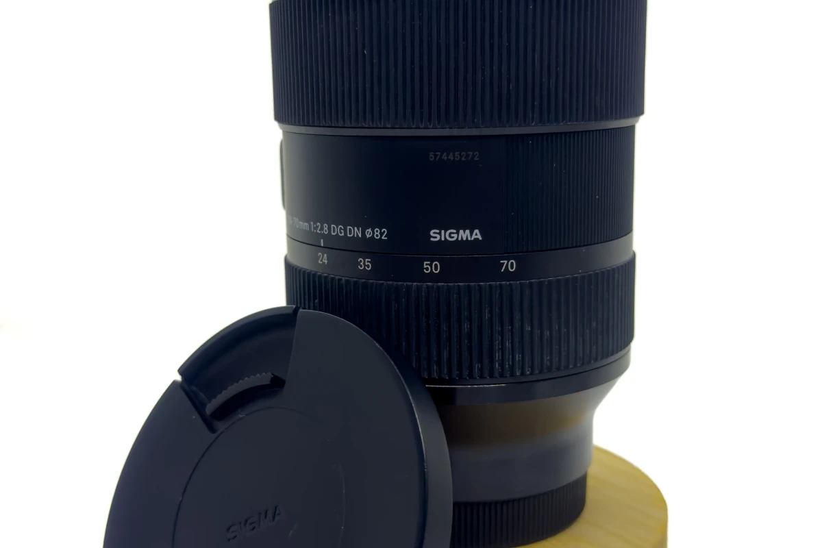 Location Sigma 24-70mm f/2.8 IF EX DG HSM EF - Lightyshare