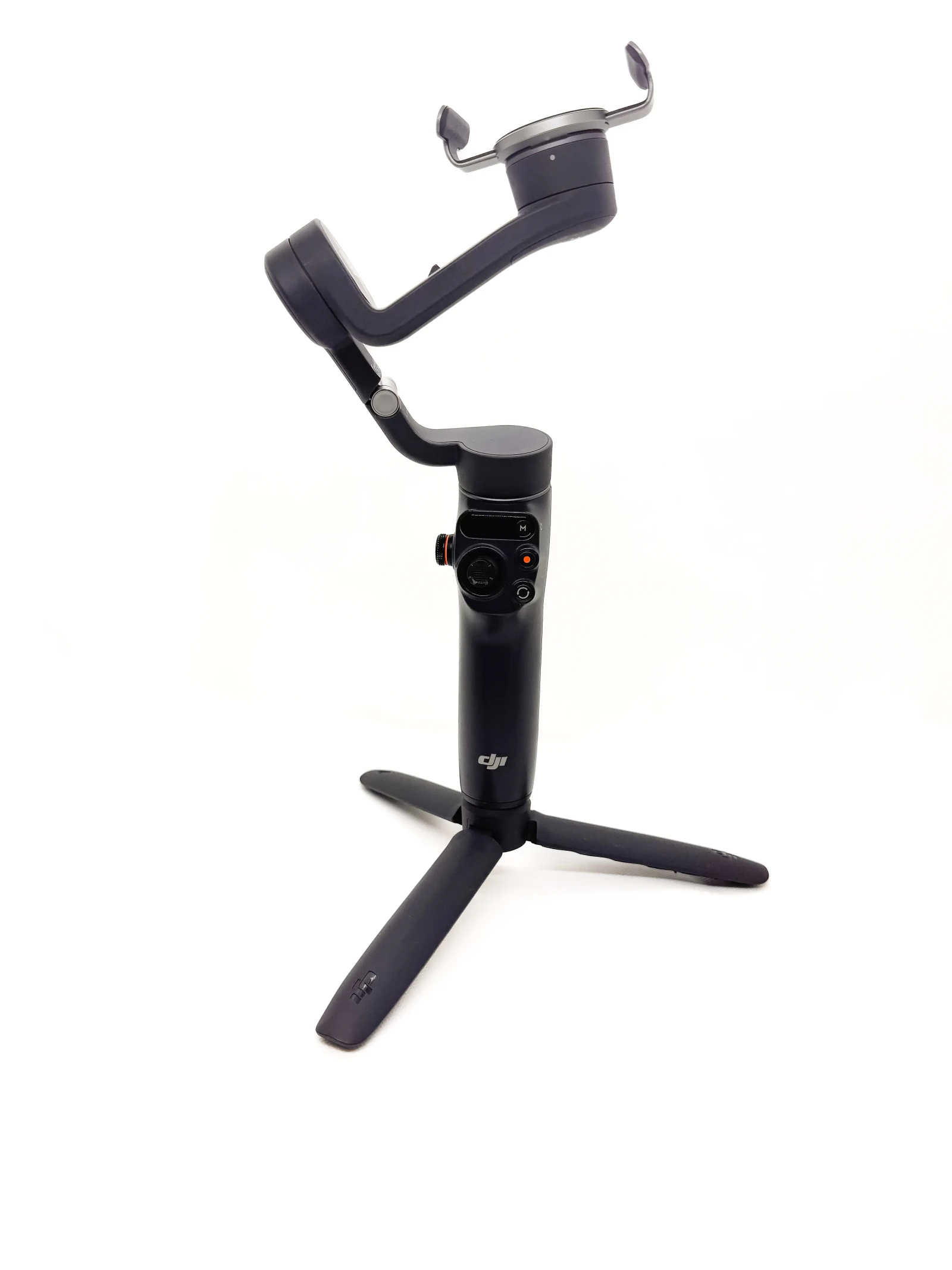 DJI Osmo mobile 6 - Photo 1 sur 4