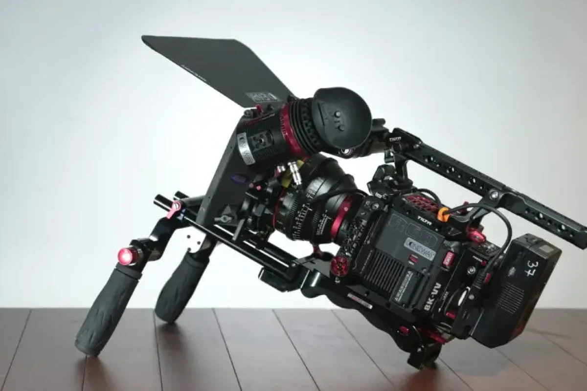 Location Red V-Raptor - Lightyshare