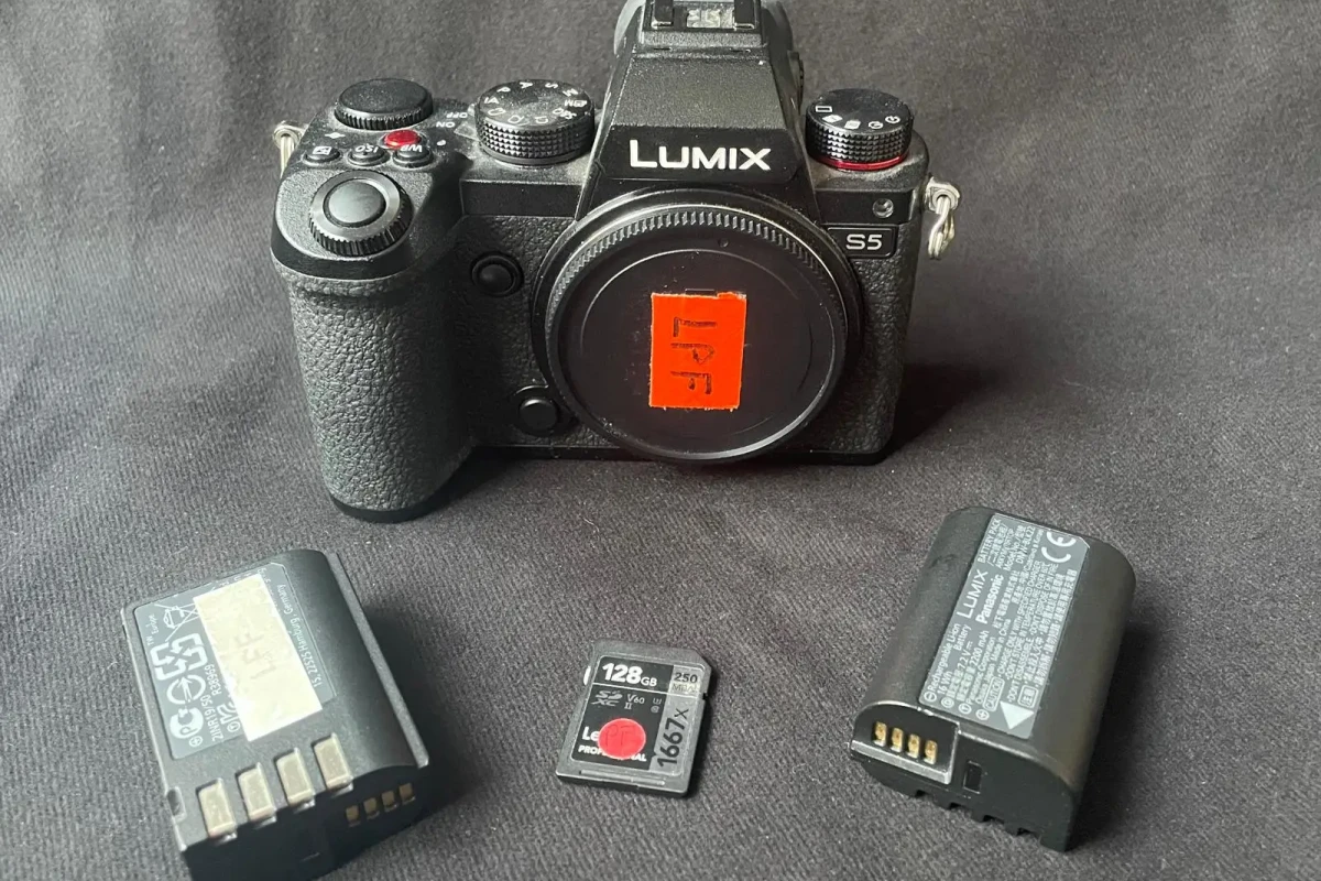 Location Panasonic Lumix S5 - Lightyshare