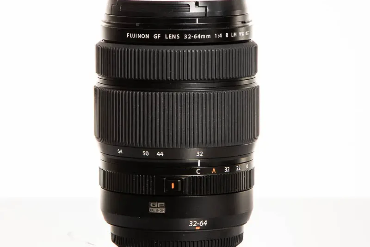 Location Fujifilm FUJINON GF32-64mmF4 R LM WR - Lightyshare