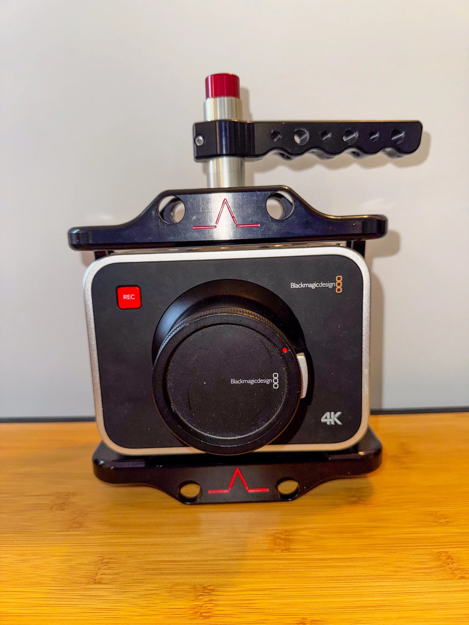 Blackmagic Design Production Camera 4K - Photo 2 sur 2