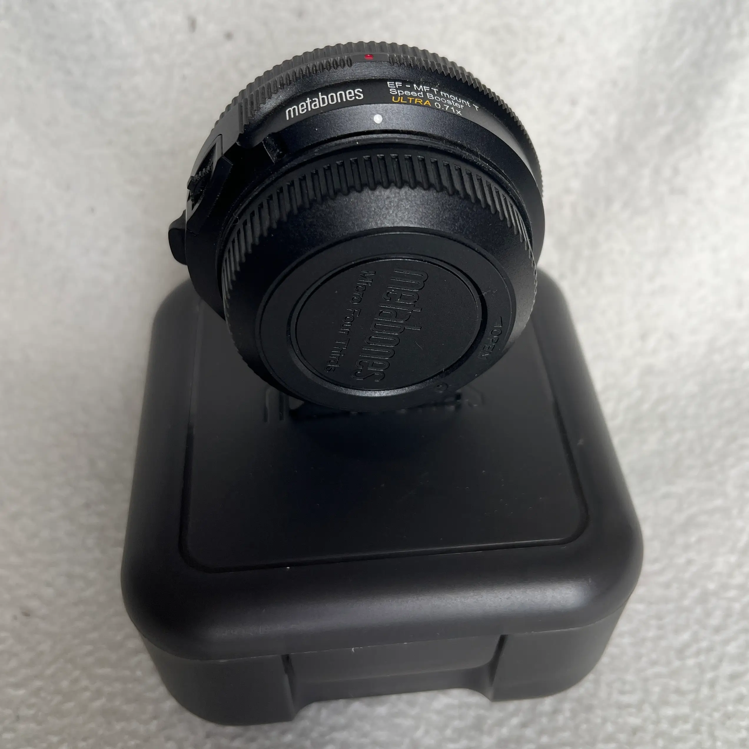Metabones Speed Booster ULTRA 0.71x EF-MFT Mount T