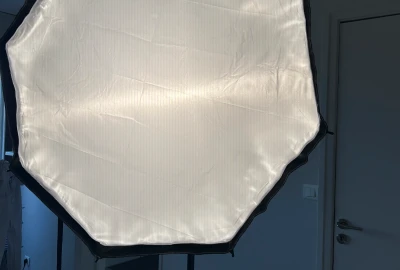Location Aputure Amaran 200X