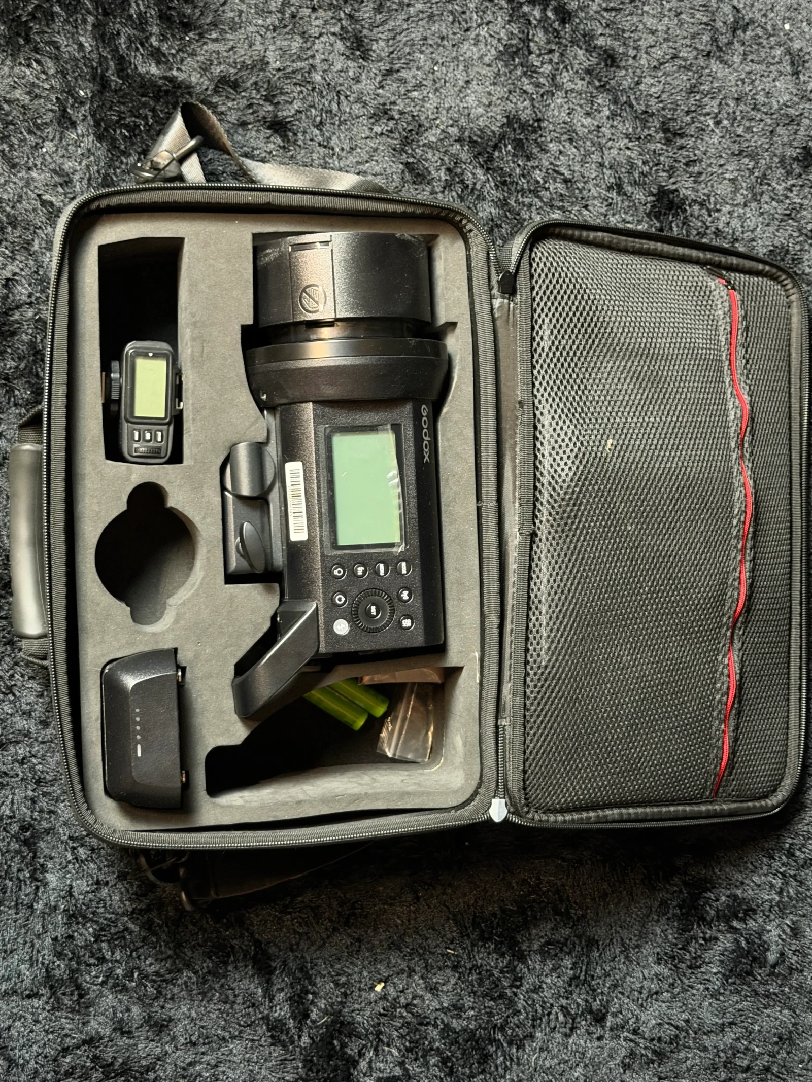 Godox AD400 Pro - Photo 3 sur 4