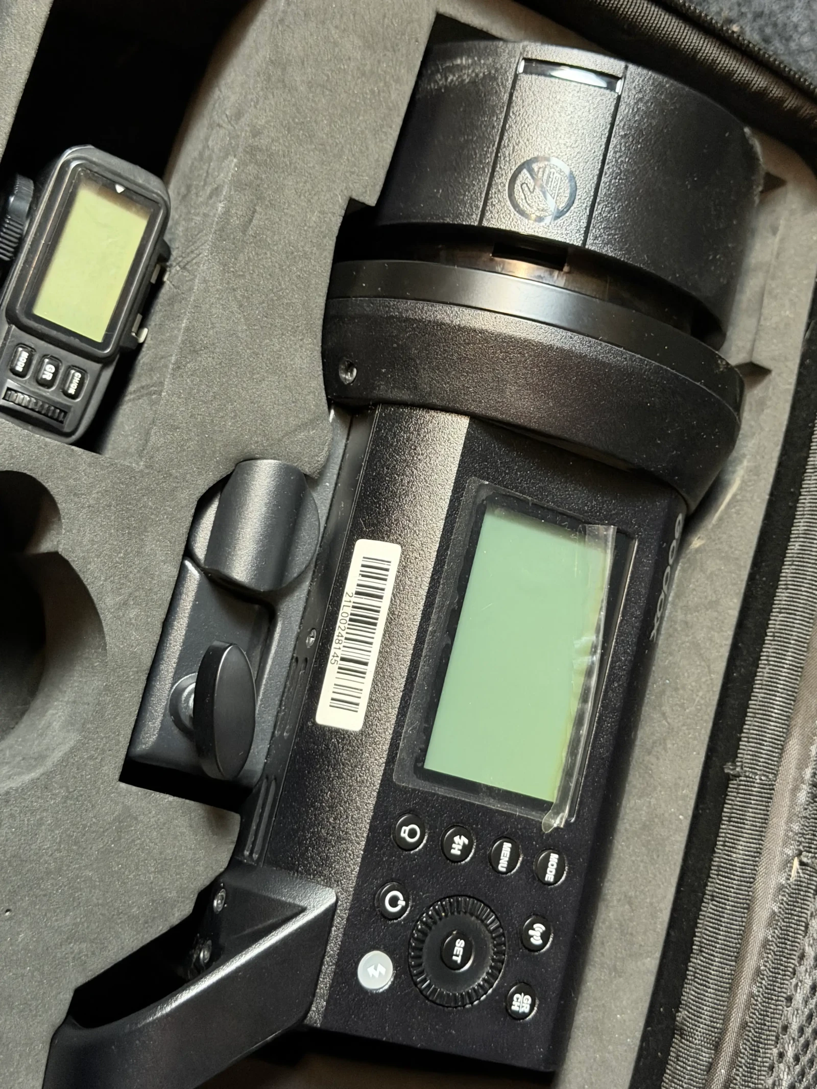 Godox AD400 Pro - Photo 1 sur 4