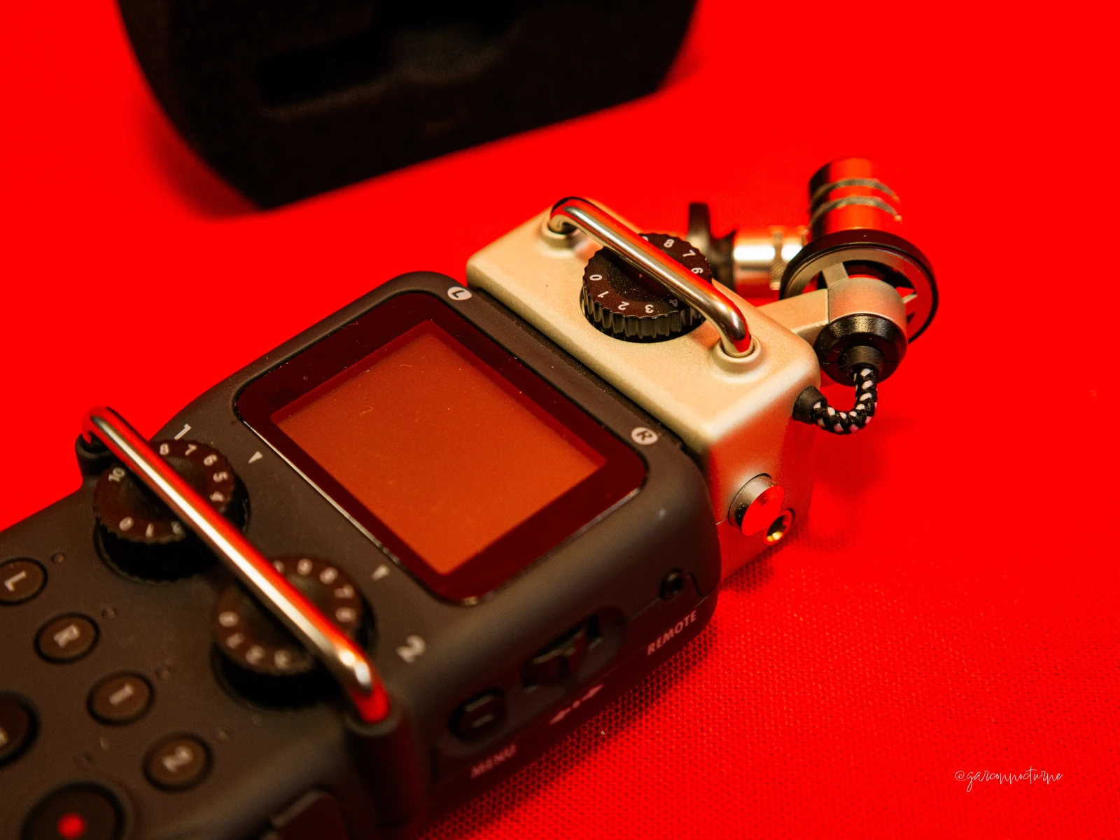 ZOOM Enregistreur H5 + Carte SD 32Go - Photo 2 sur 2